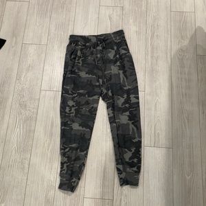 Camouflage jogger sweatpants